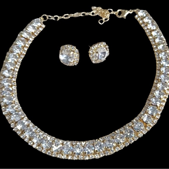 MAGNIFICENT VINTAGE AND MODERN ELEGANT STUNNER SET 🔥🔥🔥🔥 - Picture 5 of 6